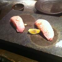 ダイナミックキッチン＆バー 燦 大阪店 - 大トロのあぶり寿司
