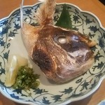 みわ久 - 真鯛のカブト焼き