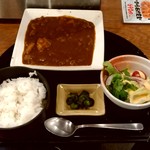 豊丸水産 - 【2019.4.5(金)】本日のワンコインランチ(シーフードカレー)500円