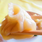 四川料理 桃源郷 - 平日限定ランチ土鍋入りふかひれ湯麺セット　２５００円（税込）小籠包のアップ【２０１９年３月】