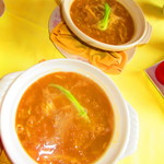 四川料理 桃源郷 - ２人の平日限定ランチ土鍋入りふかひれ湯麺セット　２５００円（税込）土鍋入りふかひれ湯麺のアップ【２０１９年３月】