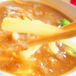 四川料理 桃源郷 - 平日限定ランチ土鍋入りふかひれ湯麺セット　２５００円（税込）ふかひれ湯麺の白菜のアップ【２０１９年３月】