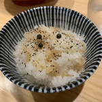 飯田商店 - バター醤油ごはん、比内地鶏の油かけ300円