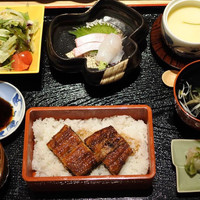 博多うなぎ屋 藤う那 - 期間限定うなぎ御膳¥2500税込
                3/1〜6/30まで