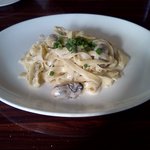 プリマヴェラ - 手打ちパスタ、フェットチーネの牡蛎のクリームソース