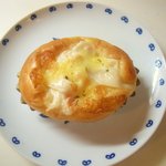 ベーカリーハラダ - カニサラダ