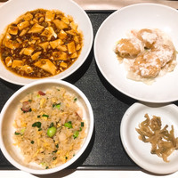 中国料理 龍鳳 - 平日限定ランチ メイン2品とご飯