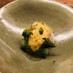 蒼穹 - タイラ貝　グリーンアスパラガス　黄身酢　木の芽のジュレ