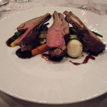 OGINO organic Restaurant - 北海道新冠町産蝦夷仔鹿のソテー　黒胡椒ソース(3200円)