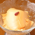Rich mango pudding