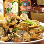 Stir-fried clams with black bean sauce
