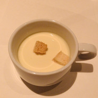 ロウリーズ・ザ・プライムリブ 恵比寿ガーデンプレイス店 - 冷製コーンスープ