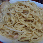 ラーメン二郎 - 柔らかめの仕上がり