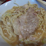 ラーメン二郎 - これなんかステーキだよ