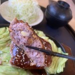 こだわりとんかつ 神楽 - 噛むほどに肉汁あふれる