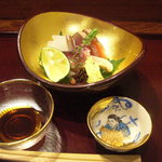 徳うち山 - 造りは割り醤油と藻塩で