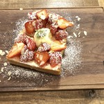オソラカフェ - 気まぐれトースト：いちご