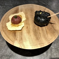 イナカーザ - 白子のフリット 竹炭のパウダー レモン