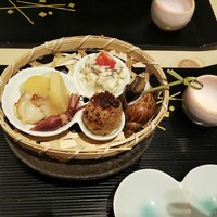 尾張 三ぶん - 中央の芋は里芋です