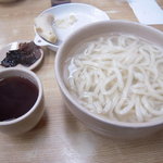 釜揚げうどん特大・太(880円)