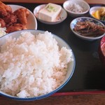 吉乃屋 - ご飯大盛りはいい感じの盛り