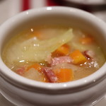 ローブリュー - 自家製生ハムと野菜のスープ