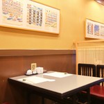 江戸菊 - ホール席テーブル