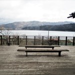 徳山鮓 - 正面に観えるのは、余呉湖です。　　　　　2019.03.16