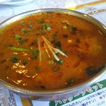 Panjabi - 日替りカレーの土曜日は、ほうれん草とチキンのカレーです