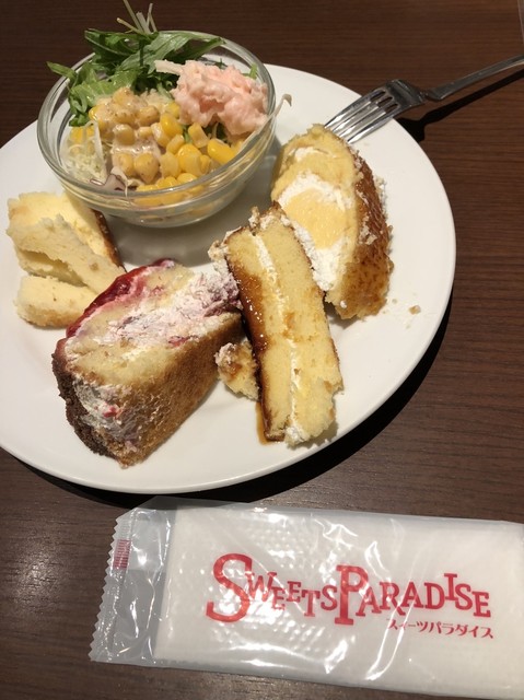 スイーツパラダイス クレフィ三宮店 Sweets Paradise 三宮 花時計前 ケーキ 食べログ