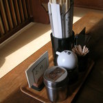 小川家 - 山椒と醤油入れ