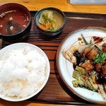菊寛 - ホルモンみそ炒め定食  900円