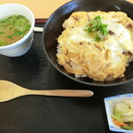 Famu Kicchin Ajisai - 甲州地どり丼(920円)