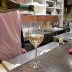 トリワイン ＰＩＫＯＳＨＨＨＵ - nomeruで白ワイン