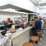 山田屋 - 賑わってます