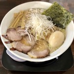 らぁ麺ほっしん - 背油醤油特製らーめん(太麺)(白髪ねぎ)¥850