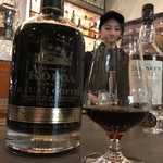 アンツ ミールズ アンド コーヒー バー - 