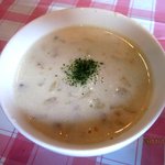ジジーノ - あさりとお豆のクリームポタージュスープ