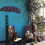 ふくろう - 外壁が以前は真っ赤だったような？