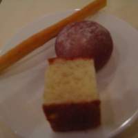 イル ギオットーネ 京都本店 - フォカッチャ、胡桃のパン