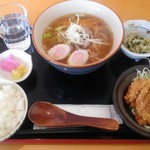 ごはん家 愛菜 - 鶏ごぼうネギ中華ランチセット