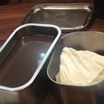 大衆酒場 串かっちゃん - キャベツとソース