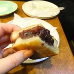 105173036 - あんプレスのはみでる粒あん。