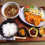 しのぶ庵 - チキンカツ定食900円