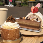 一夜城 ヨロイヅカ・ファーム - ババ、カフェショコラ、ルレ・サクラ