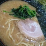 よこはま軒 - よこはま豚骨ラーメン￥700