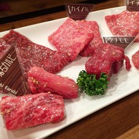 NO MEAT, NO LIFE.2nd - 黒毛和牛の赤身盛り合わせ 200g  2980円
