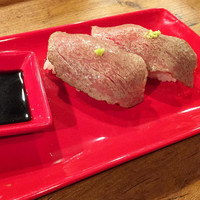 NO MEAT, NO LIFE.2nd - 黒毛和牛の握り(2艦)  880円
