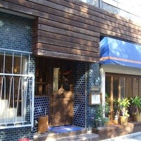 イノーヴェ - 外観