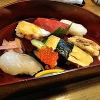 すし一 - にぎり寿司セット